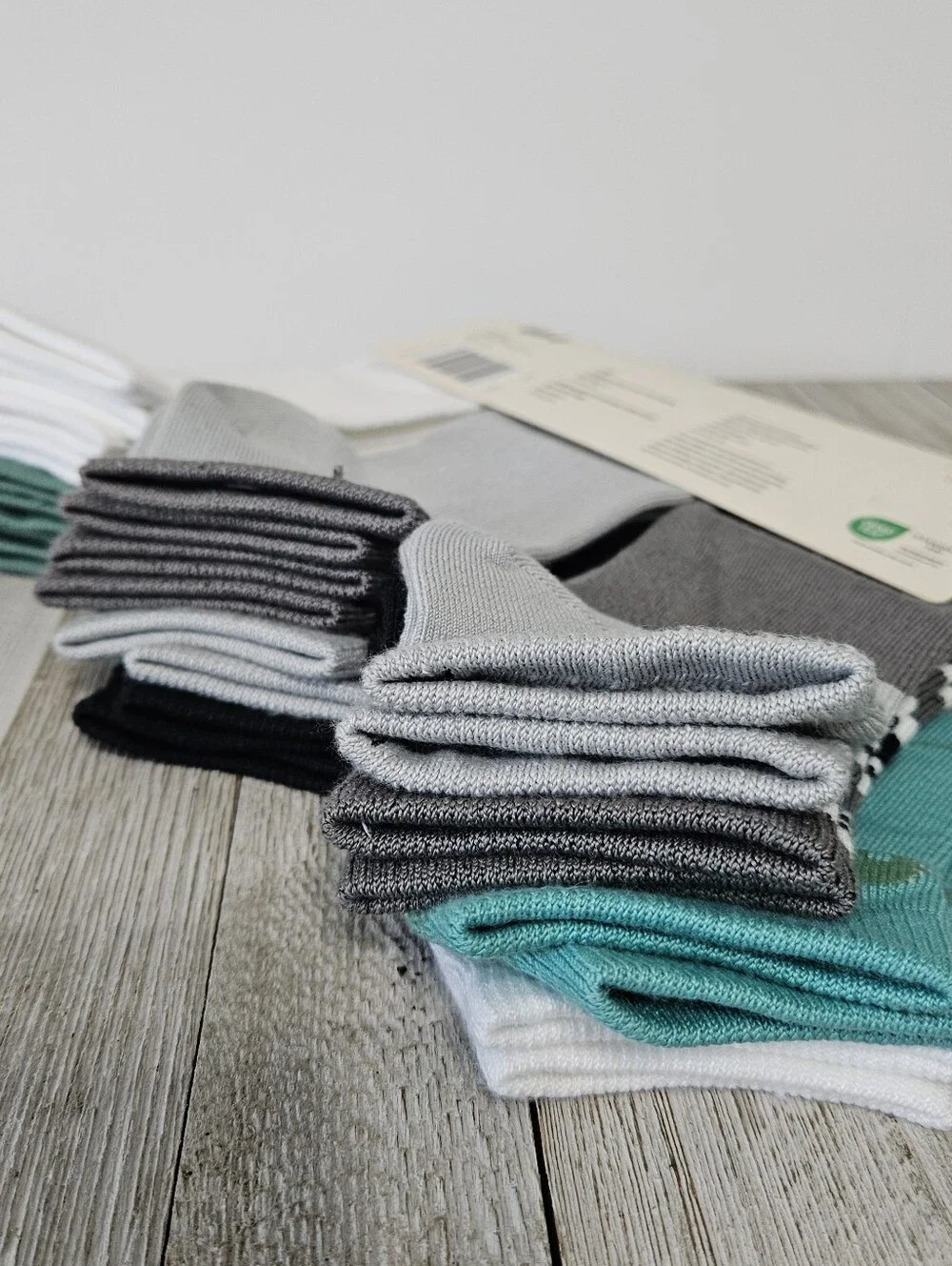 2 - 6 Packs Low Cut Socks Size M 6X Boys 8-10 Girls 7-8  No Show Socks by L&D Wh